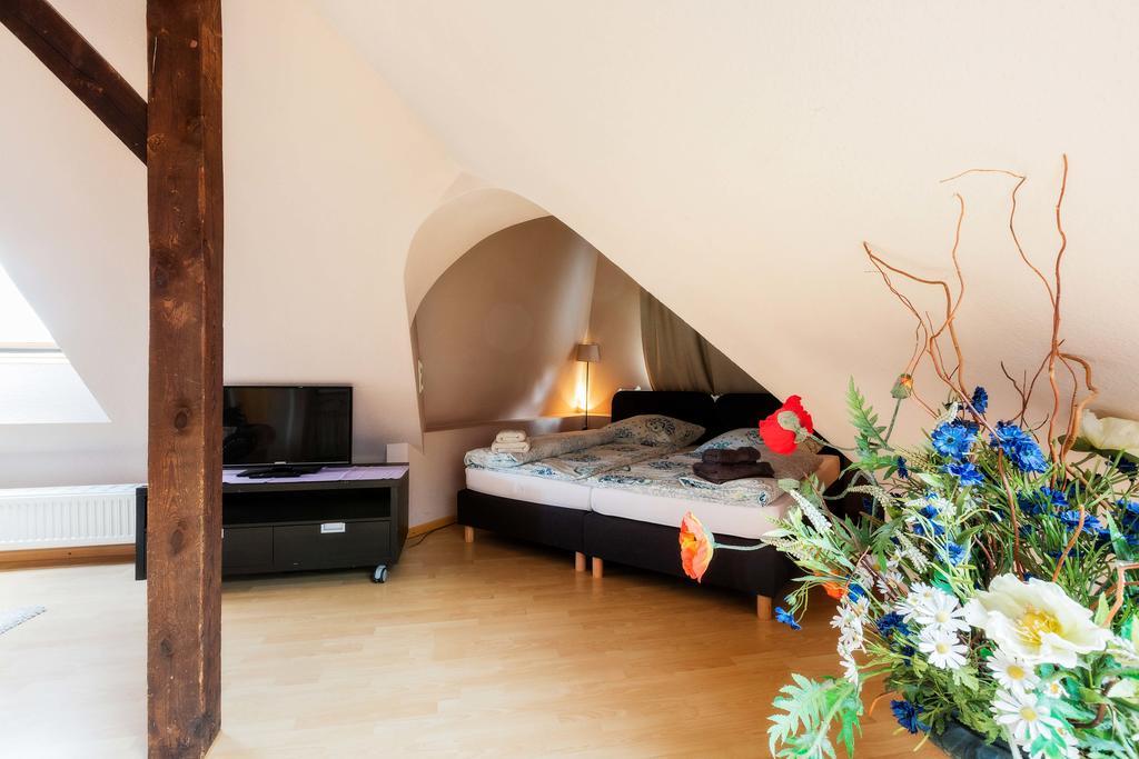Heinsens Ellerbek Bed and Breakfast Exteriör bild